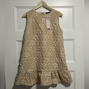 Brand: Emery Rose  
Ruffle Hem Smock Dress 🤩Gorgeous 🤩